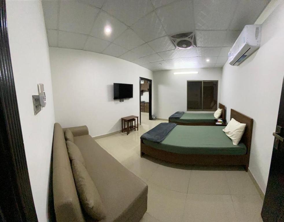 Suzuki Alto Vxr Rent a Car Faisalabad